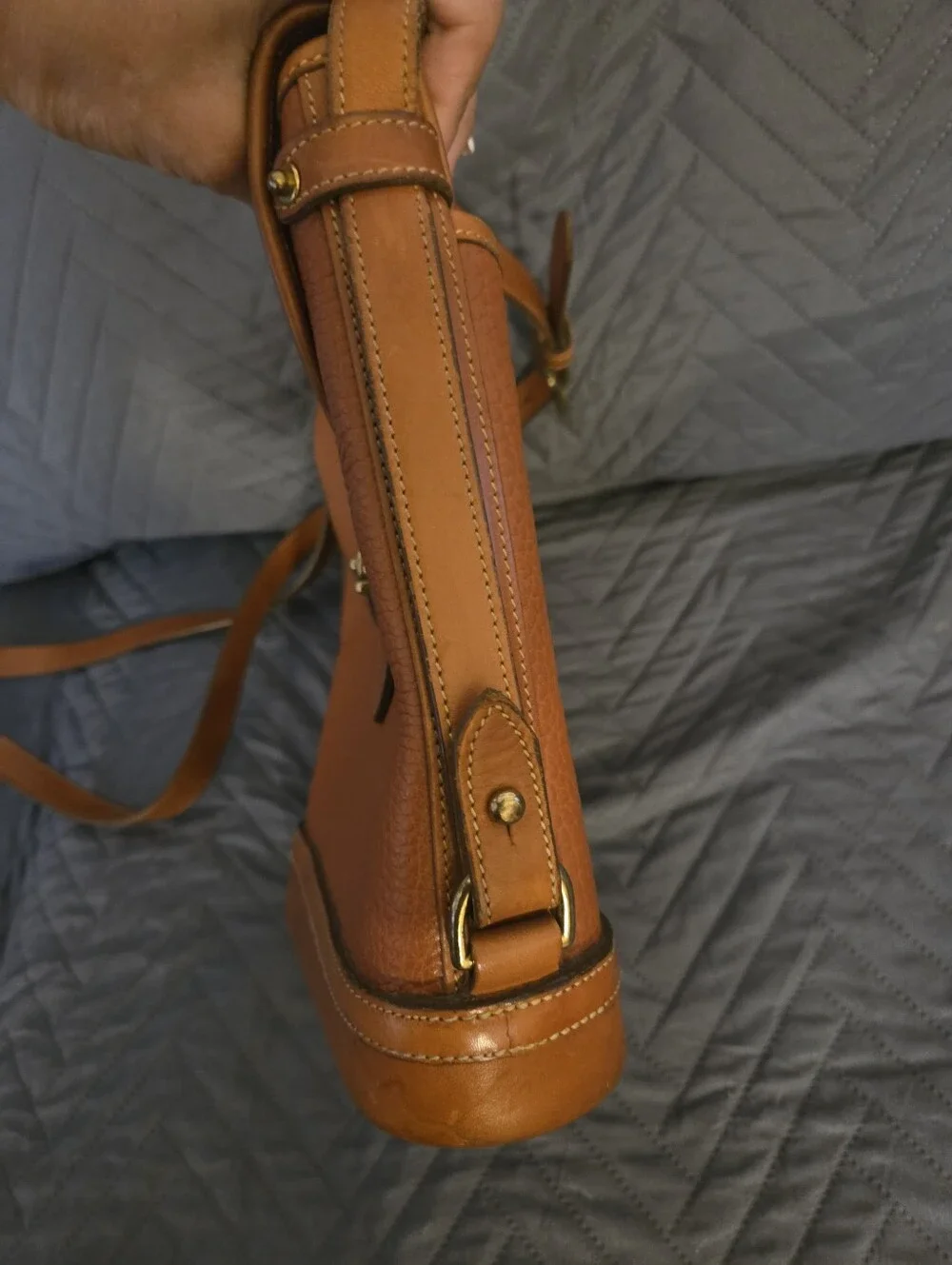 Vintage 90s Dooney & Bourke Tan Pebbled Leather Messenger Crossbody